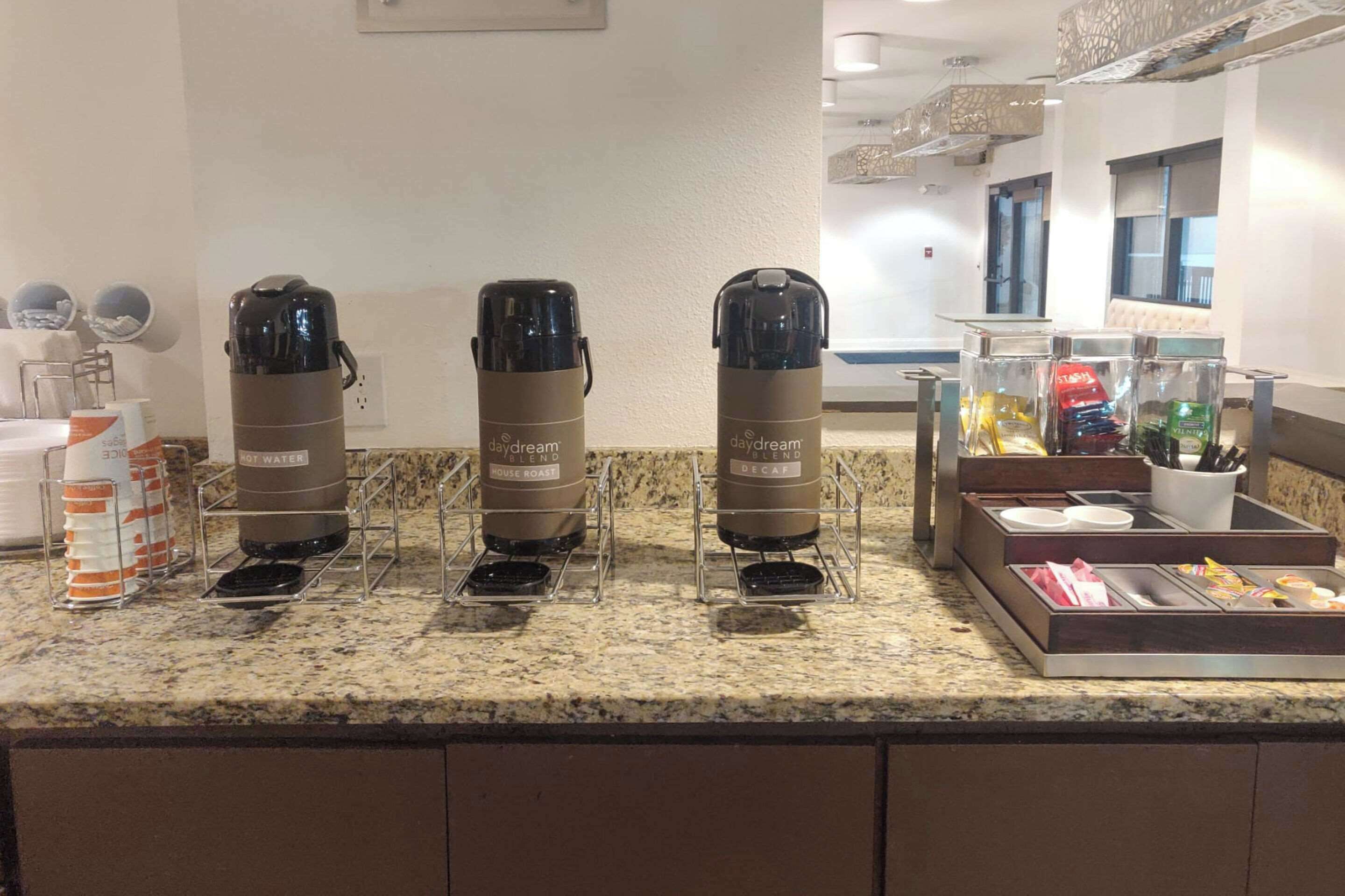 free daily continental breakfast