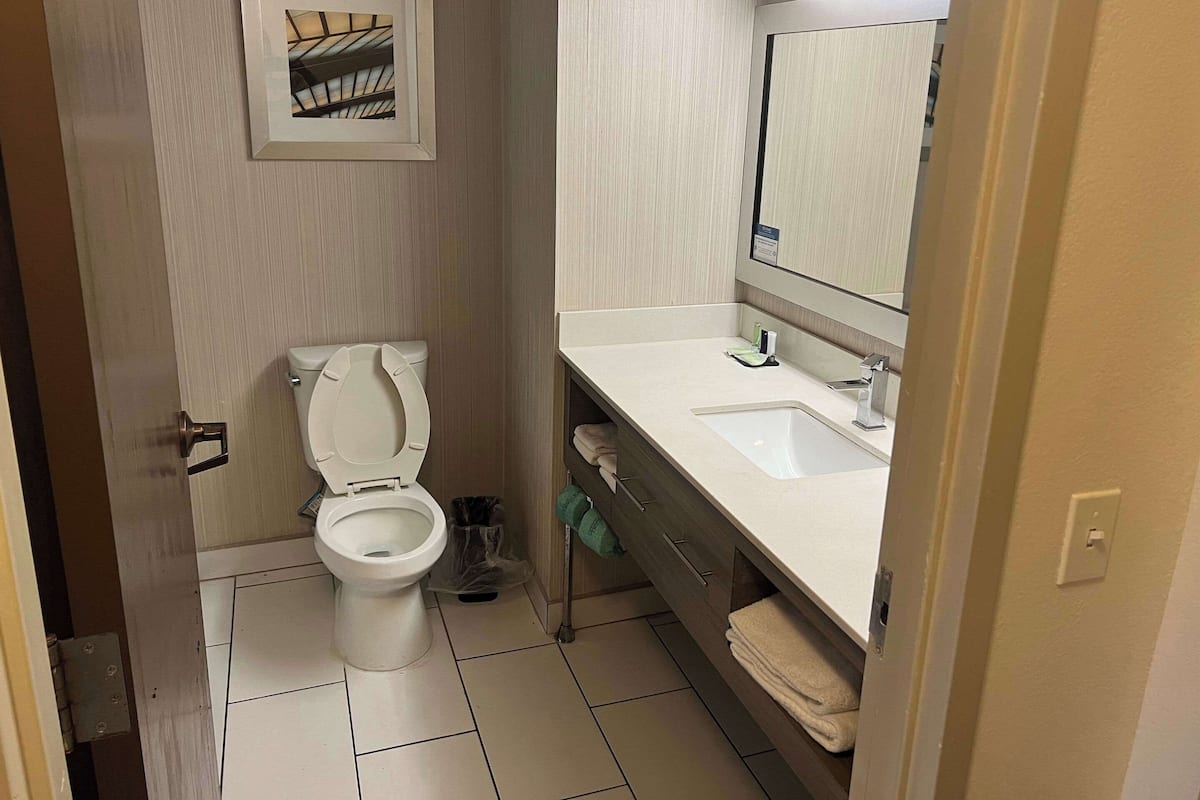 premium bedding, desk, iron/ironing board, free rollaway beds