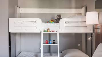 Minibar, coffre-fort, bureau, rideaux d’obscurcissement