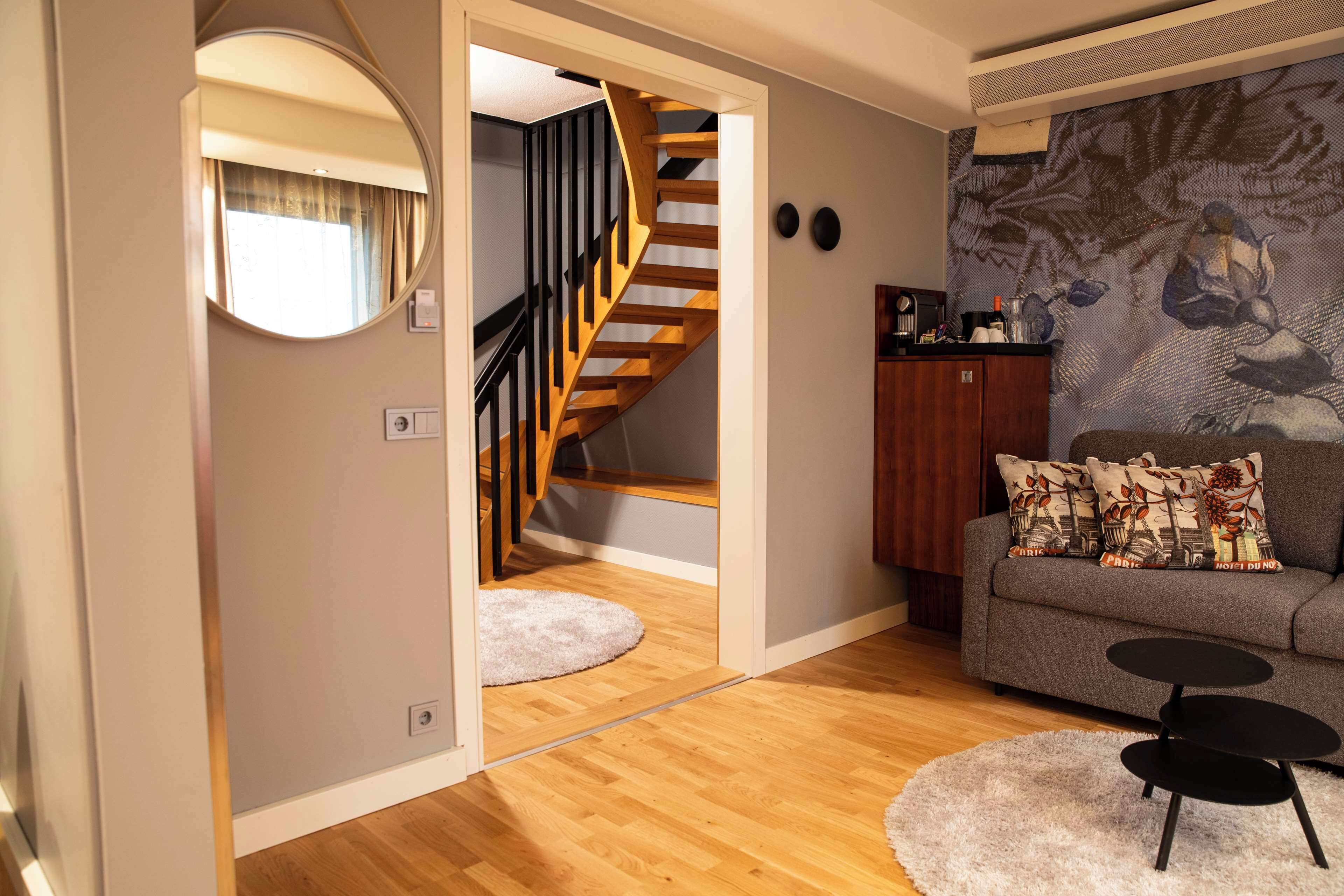 minibar, in-room safe, desk, blackout curtains