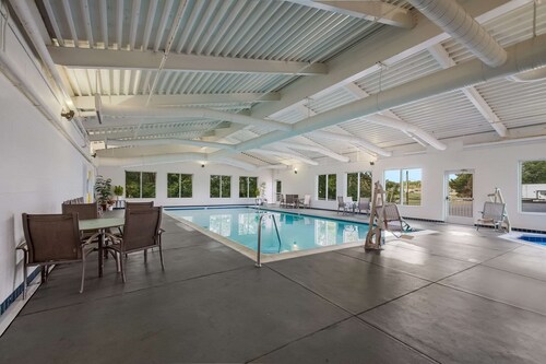 Country Inn & Suites by Radisson, Fredericksburg South (I-95), VA