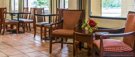 Free daily continental breakfast