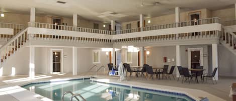 Piscine intérieure