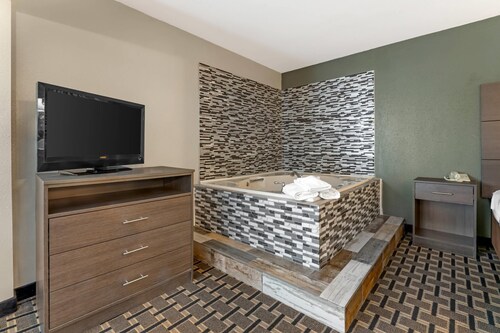 Quality Inn Mauston I-90