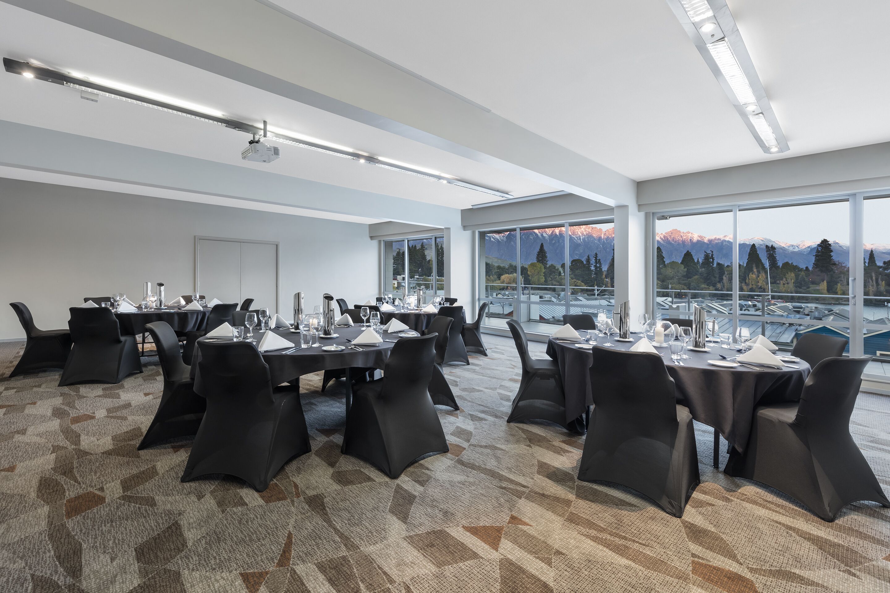 Photo - Crowne Plaza Hotel Queenstown by IHG