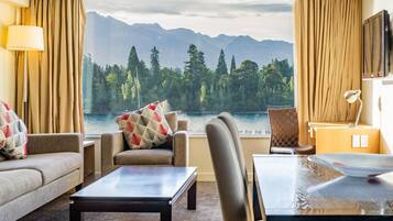 Suite, 1 Bedroom, Lake View | Minibar, in-room safe, desk, laptop workspace