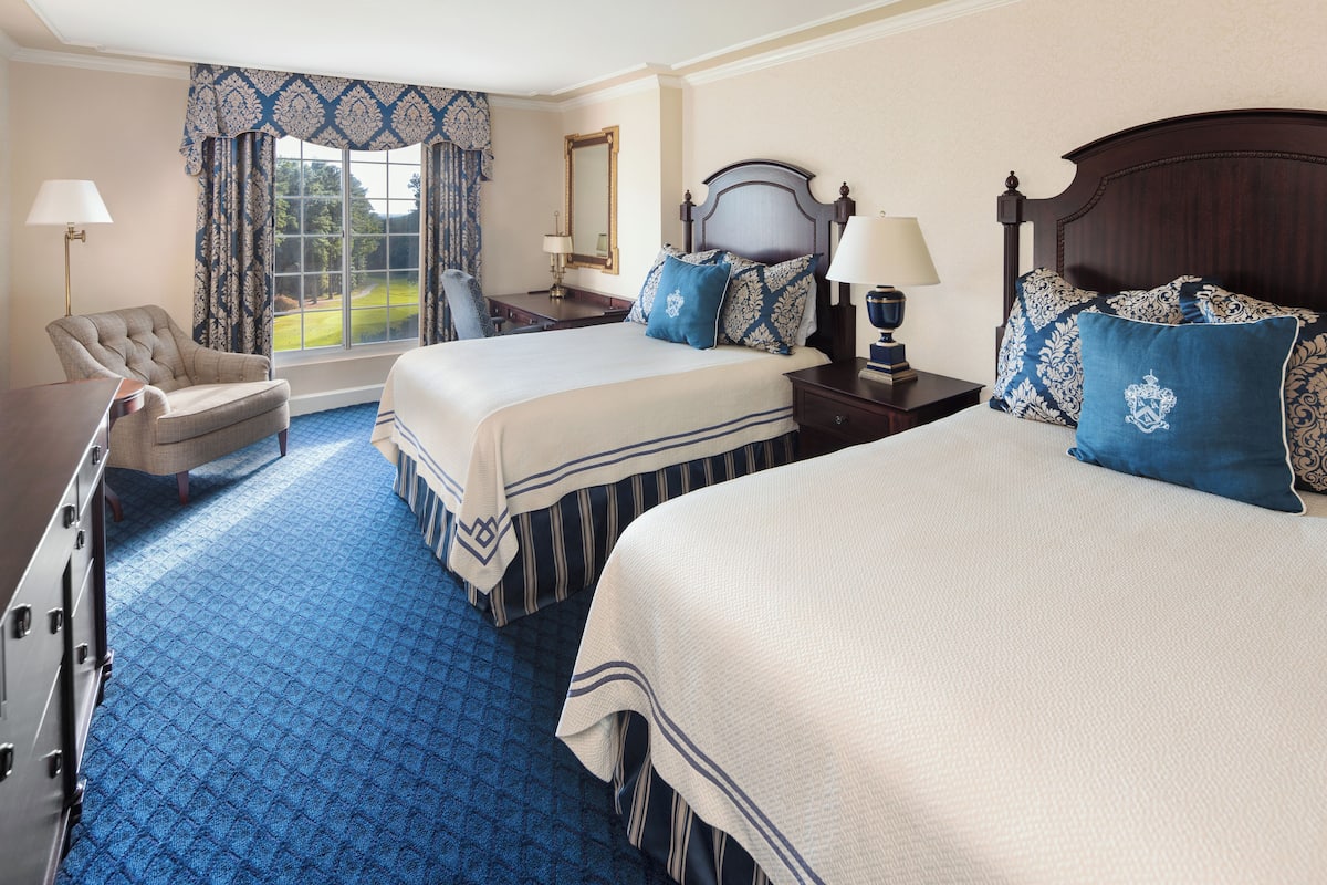 1 bedroom, premium bedding, minibar, in-room safe