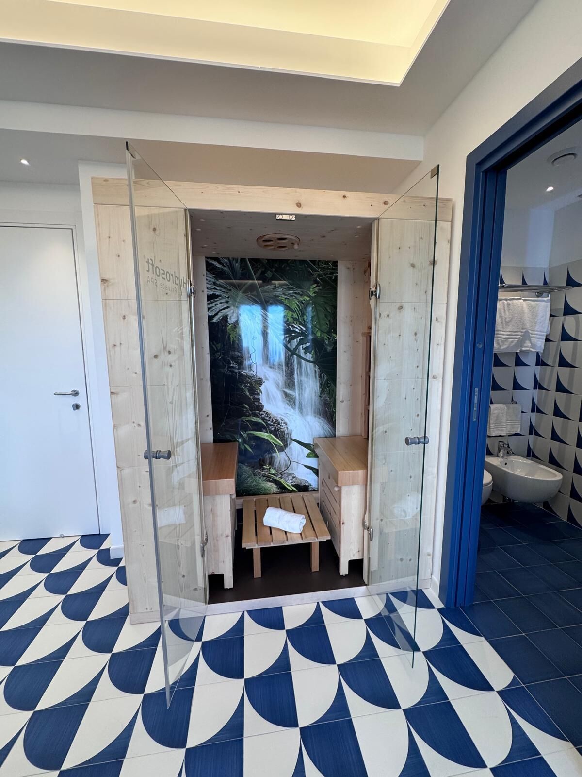 Badstue, boblebad, dampbad, tyrkisk bad/hamam og kroppsbehandlinger