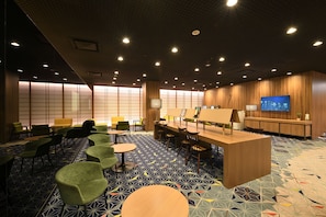 ラウンジ