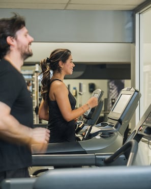 Gym - Delta Hotels by Marriott Montreal (Montreal)