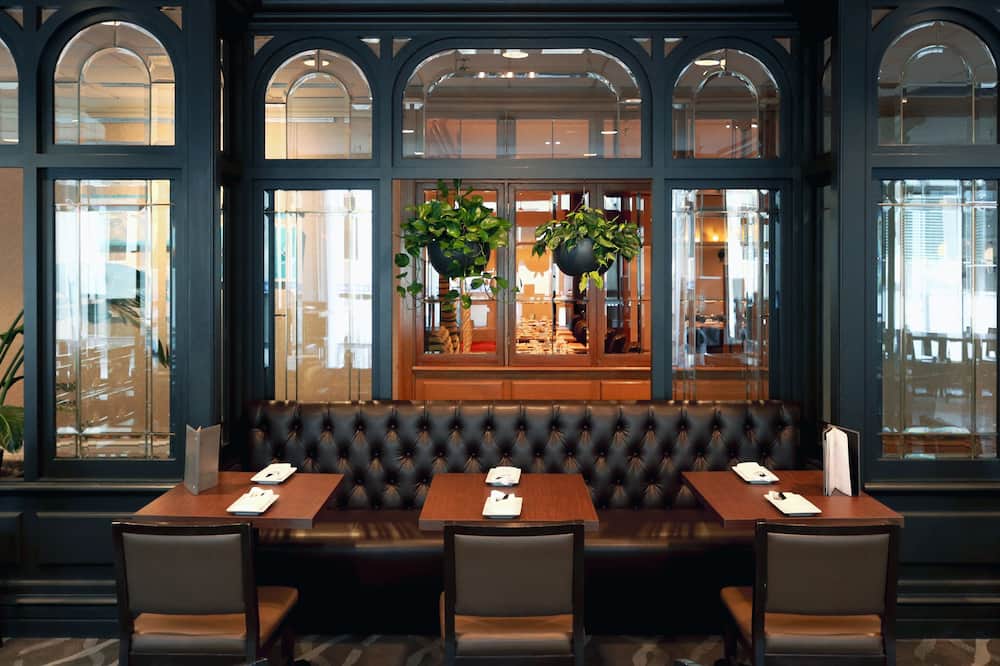 Delta Hotels by Marriott Montreal
