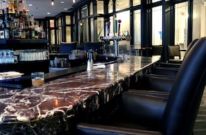 Bar (in der Unterkunft)