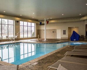 Piscine intérieure