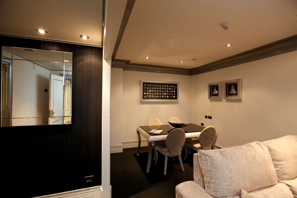 Room - Hotel Lopez de Haro (Bilbao)