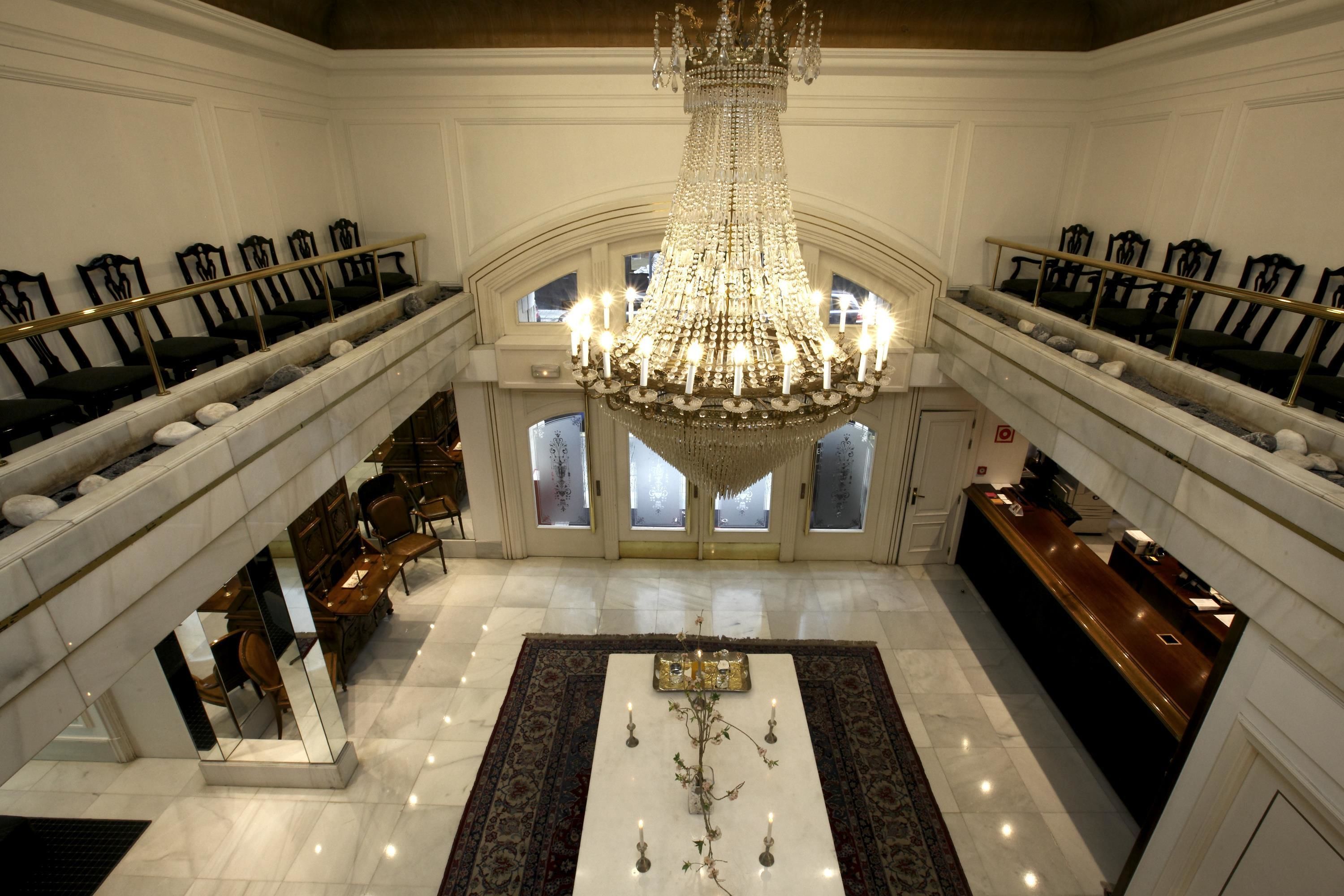 lobby