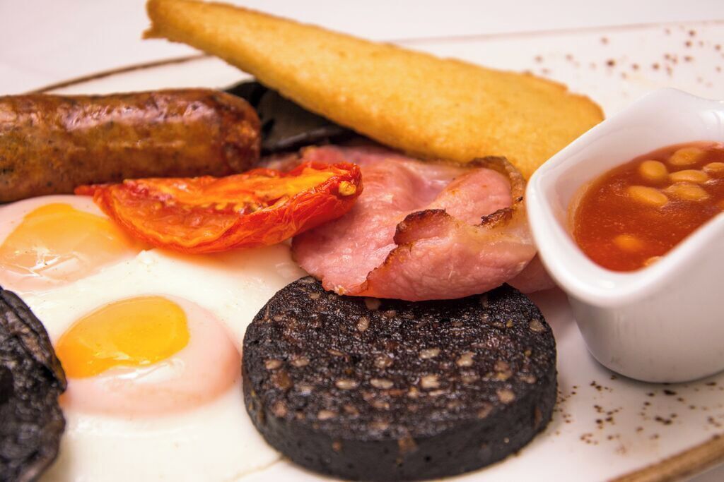 Free daily cooked-to-order breakfast