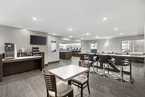 Best Western Cooperstown Inn & Suites