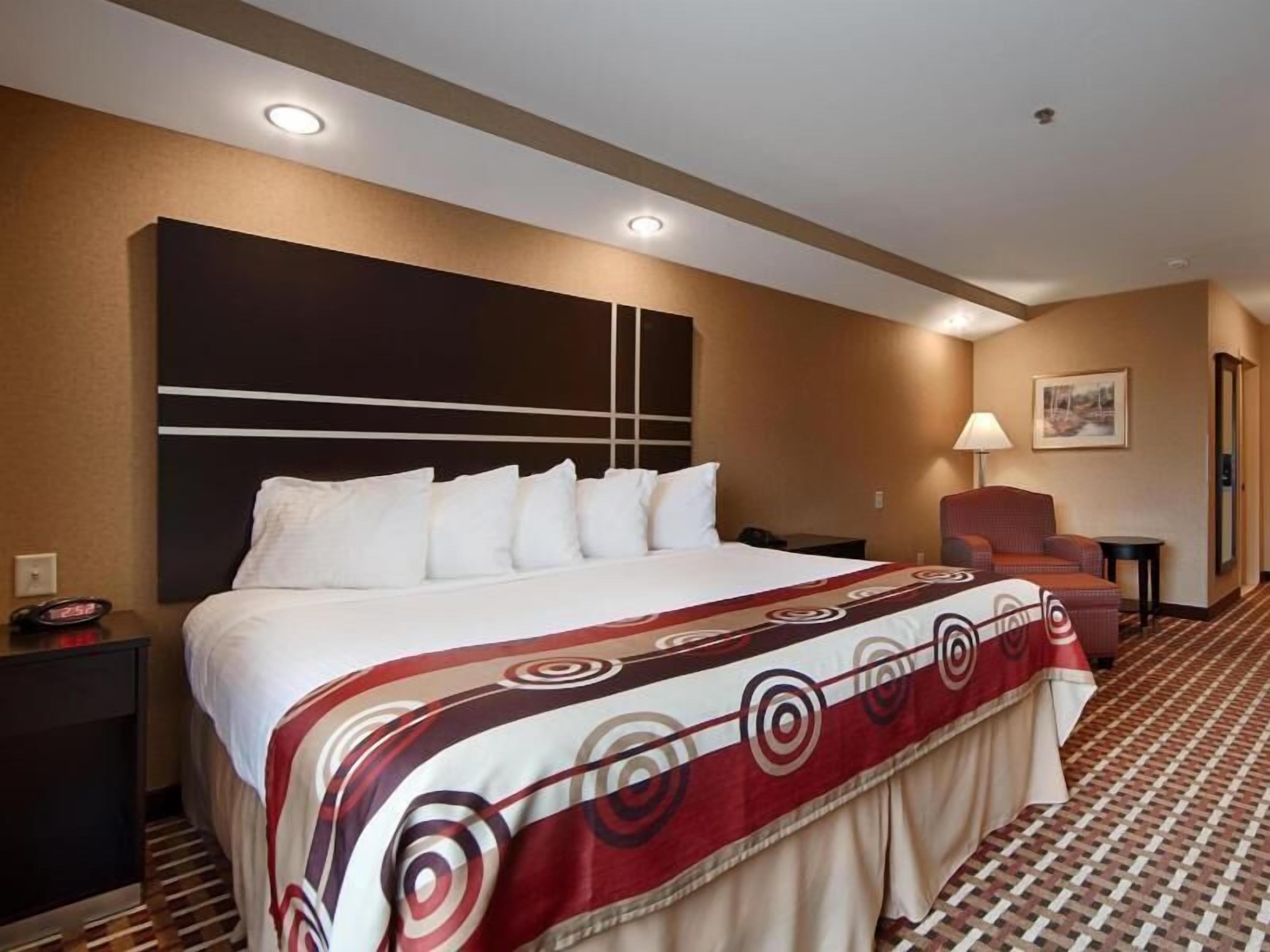 Phòng cách âm, bàn ủi/dụng cụ ủi quần áo 