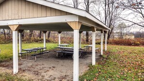 BBQ/picnic area