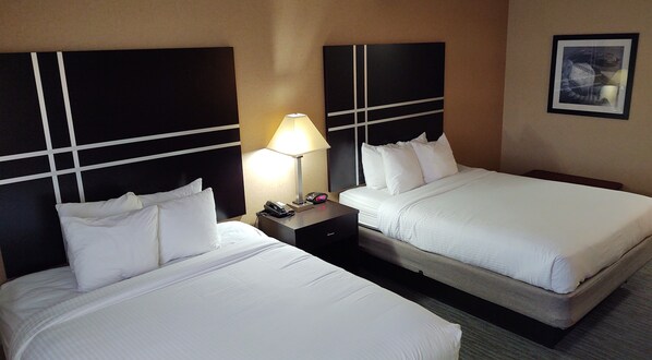 Standard Room, 2 Queen Beds, Accessible, Non Smoking