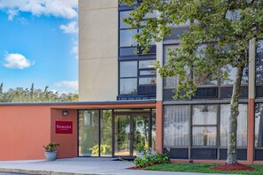 Exterior - Ramada by Wyndham West Atlantic City (Pleasantville)