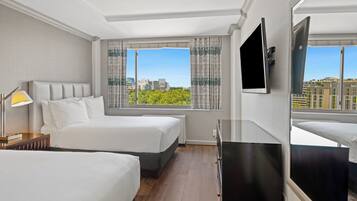 Lakens van Egyptisch katoen, luxe beddengoed, een kluis op de kamer