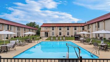 Seasonal outdoor pool
