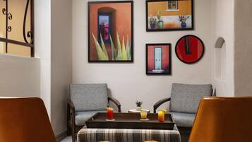 Daily cooked-to-order breakfast for a fee