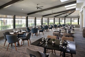 Breakfast, lunch, dinner served; American cuisine, pool views 