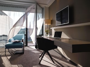 Premium bedding, in-room safe, desk, soundproofing