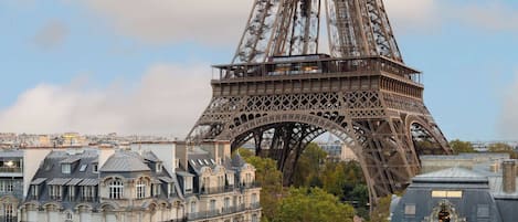 Deluxe-Zimmer, 1 King-Bett, Balkon, Turm (HighFloor, Eiffel Tower View) | Terrasse/Patio