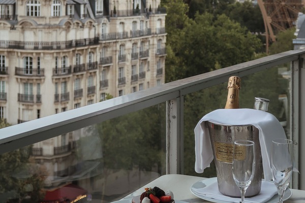 Deluxe Room, 2 Twin Beds, Balcony, Tower (Highfloor,1sofabed, Eiffel Tower View) | Terrace/patio