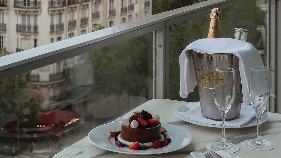 Pullman Paris Tour Eiffel