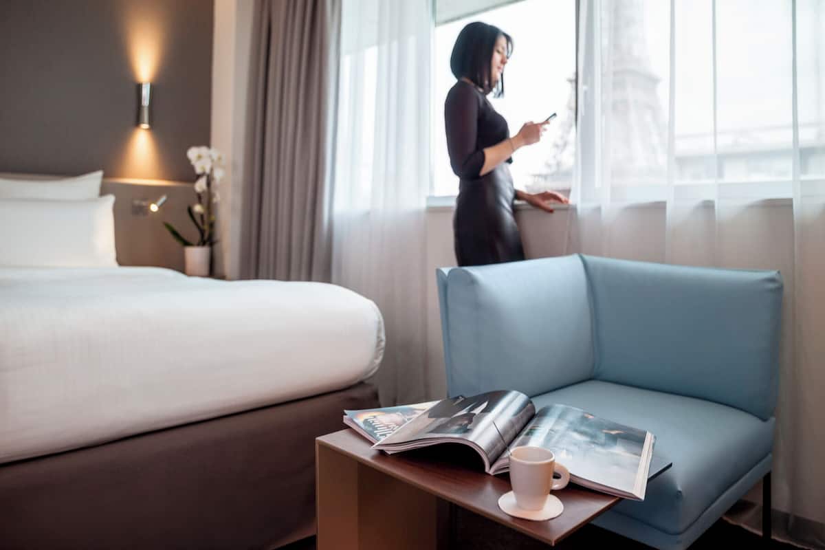 Premium bedding, in-room safe, desk, soundproofing