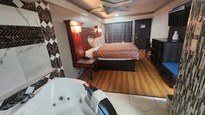 Private spa tub - Americas Best Value Inn & Suites Little Rock at Scott Hamilton Dr (Little Rock)
