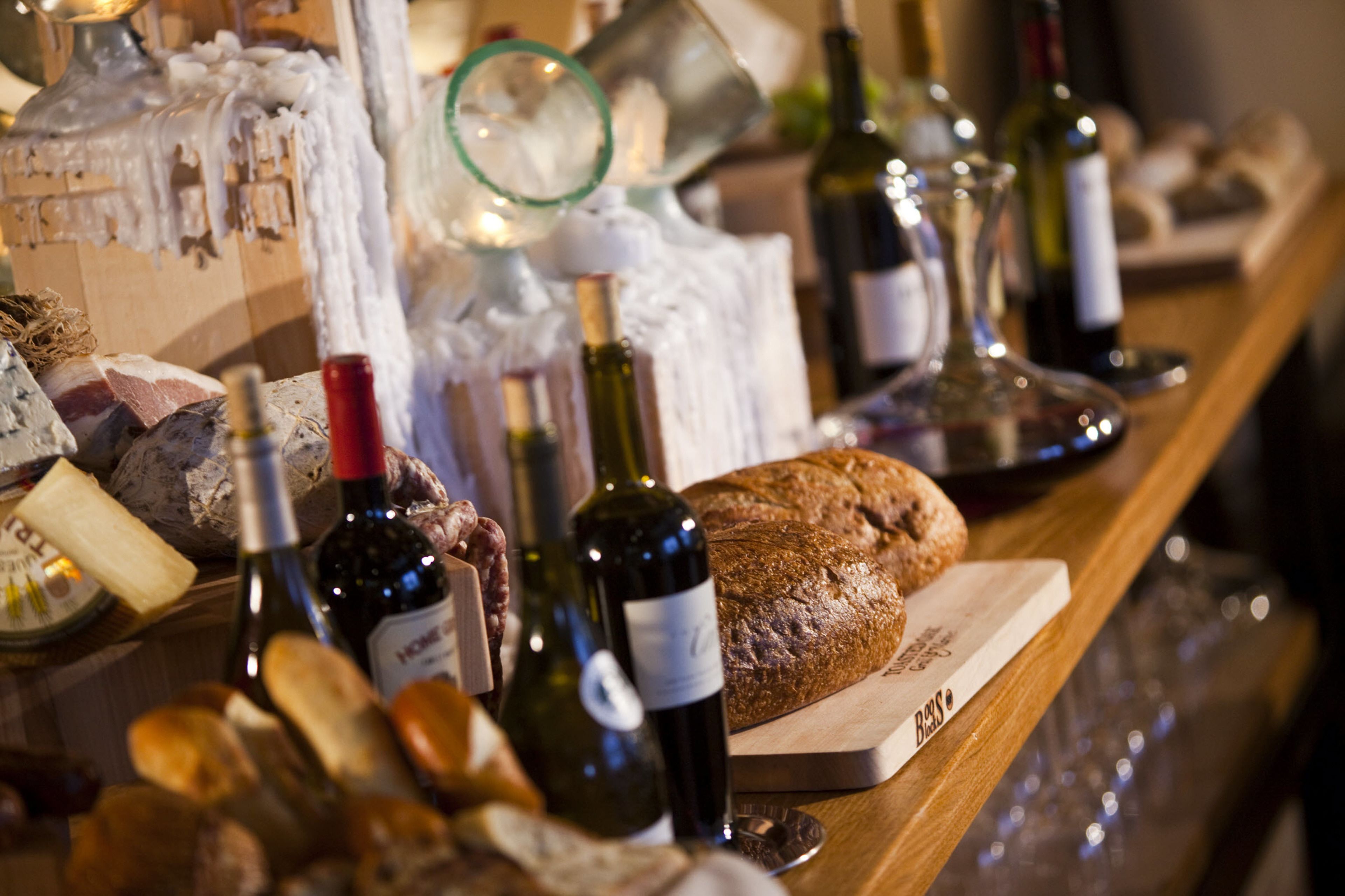 Se sirven desayunos, comidas, cenas y cocina americana 