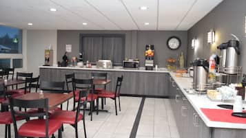 Tägliches inbegriffenes großes Frühstück