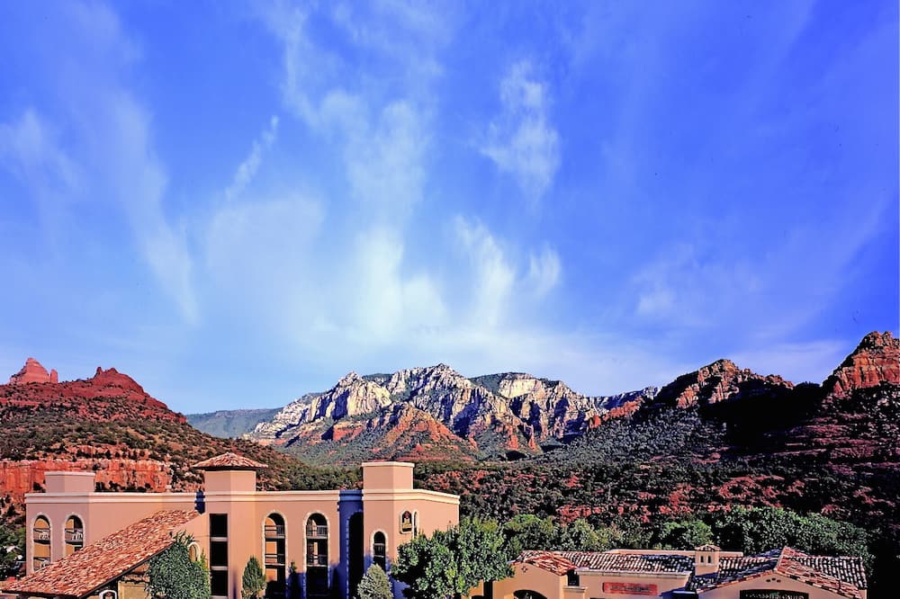 Best Western Plus Arroyo Roble Hotel & Creekside Villas