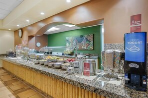 Petit déjeuner buffet compris tous les jours