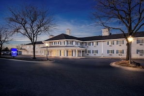 Exterior - Rodeway Inn Grandville - Grand Rapids (Grandville)