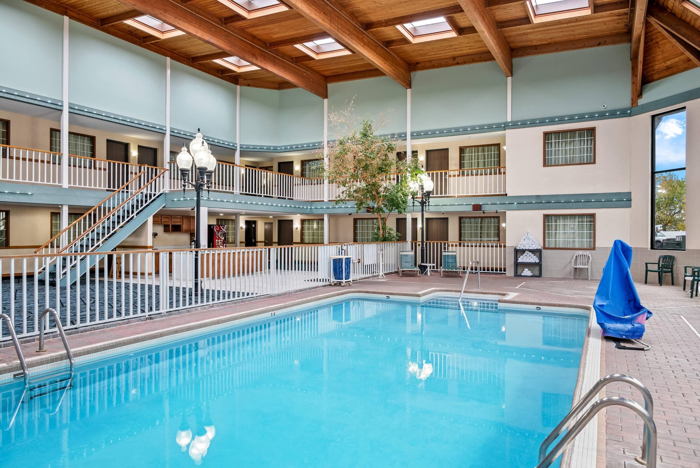 Piscine intérieure