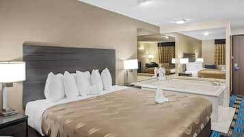 Standard Room, 1 King Bed, Jetted Tub