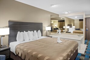 標準客房, 1 張特大雙人床, 按摩浴缸 | 書桌、遮光窗簾/窗簾、熨斗/熨衫板、免費 Wi-Fi