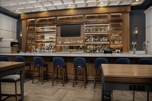 Breakfast, lunch and dinner served - Hotel Indigo Baltimore Downtown by IHG (Baltimore)