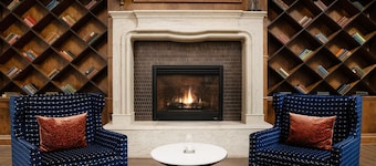 Hotel Indigo Baltimore Downtown by IHG