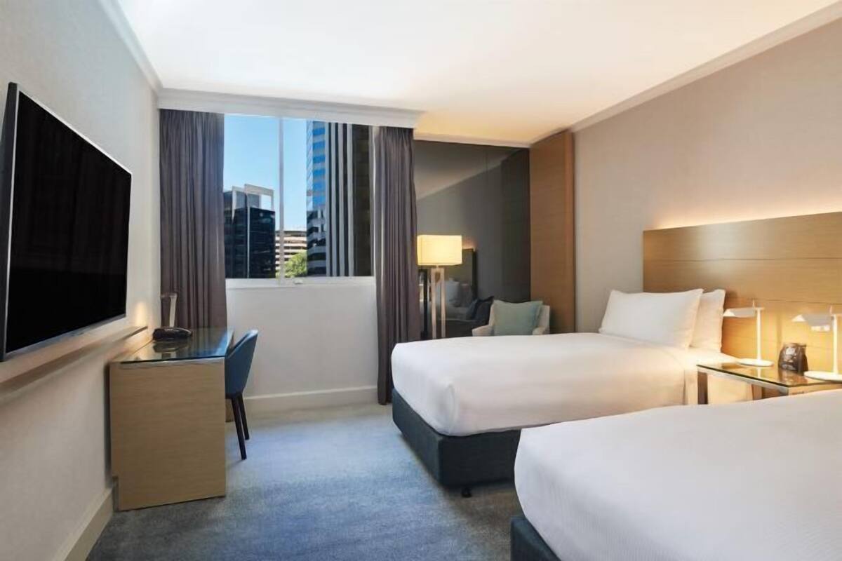 Hypo-allergenic bedding available, pillowtop beds, minibar, in-room safe
