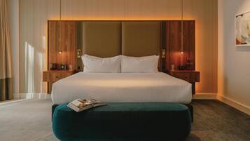 Suite Premier | Ropa de cama hipoalergénica, camas con pillow-top y minibar