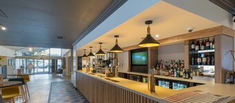 Holiday Inn Swindon by IHG