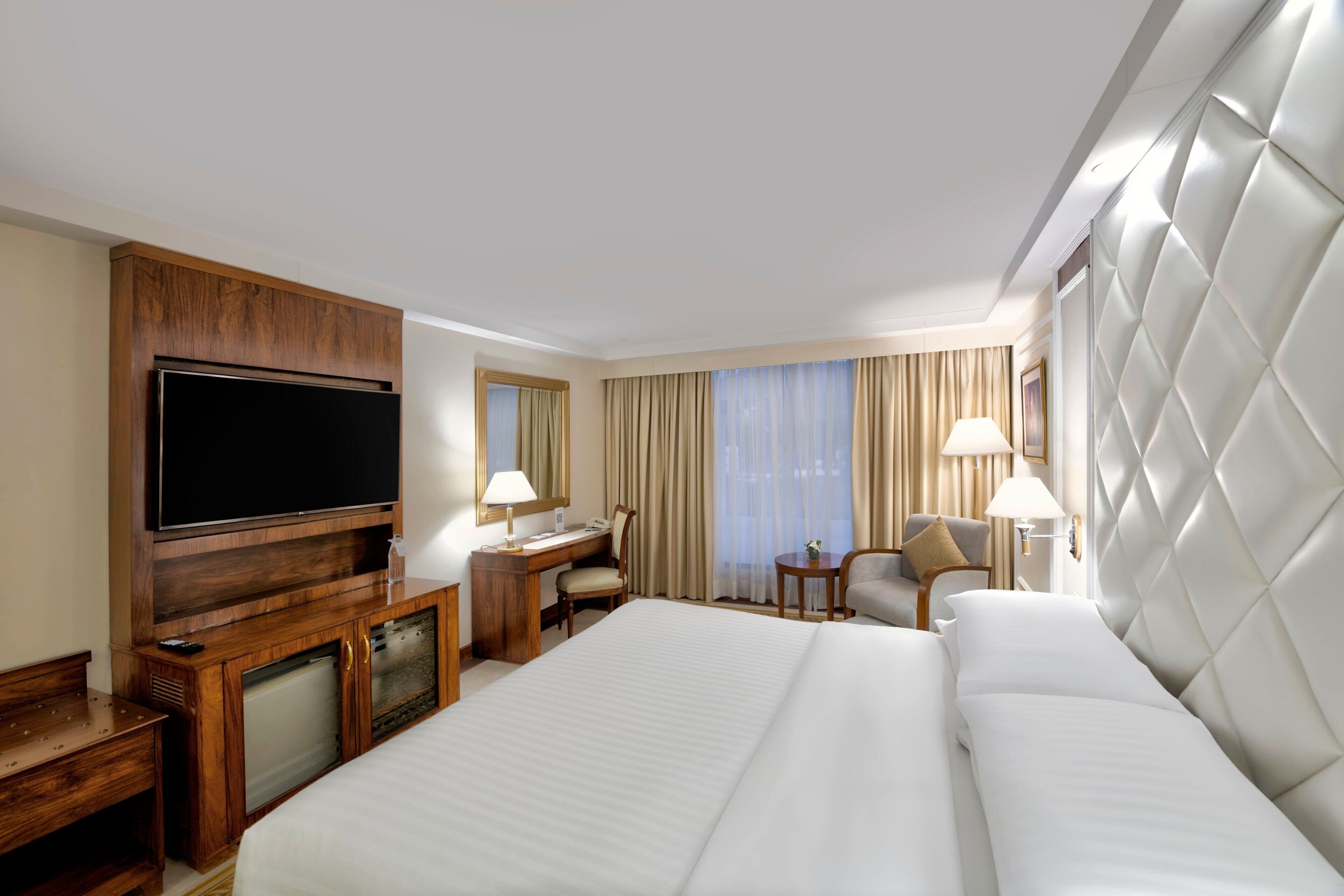 Deluxe Room, 1 King Bed