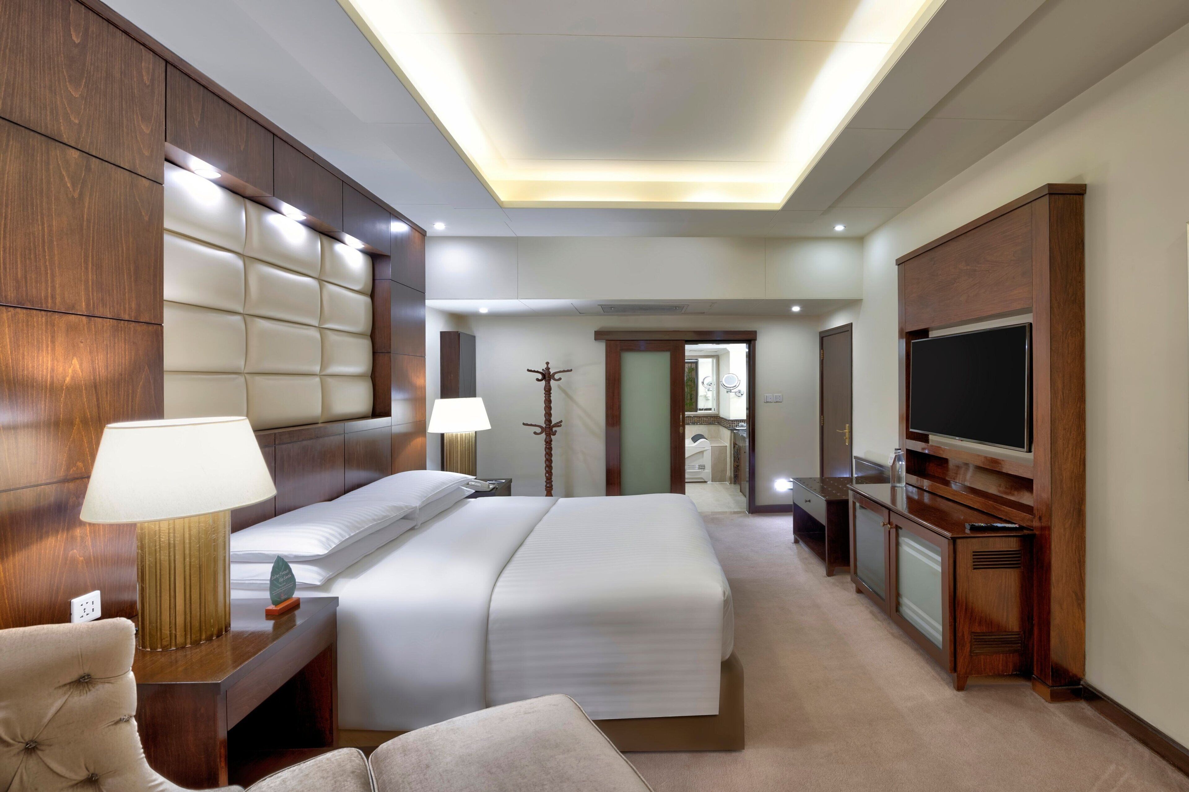 royal suite, 1 king bed | 1 bedroom, minibar, in-room safe, iron/ironing board